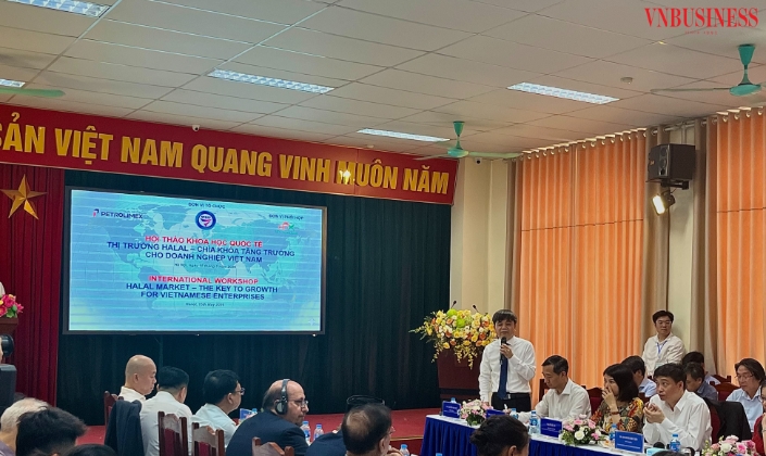 Viện trưởng VIOIT Nguyễn Văn Hội phát biểu khai mạc hội thảo.