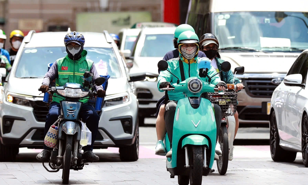 Hà Nội đặt mục tiêu hoàn tất chuyển đổi xe công nghệ vào 2030.
