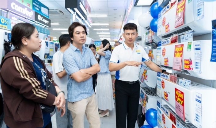 Điện máy Hà Nội sôi động sớm trước cao điểm mùa hè.