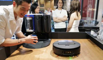 Người tiêu dùng đang mạnh tay chi tiền cho thiết bị AI?