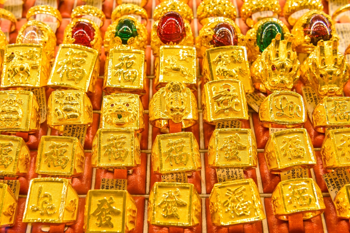 Giá vàng trong nước mất khoảng 3,5 triệu đồng/lượng sau một tuần giao dịch.