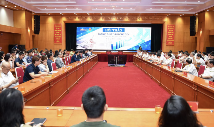 Hết thời giấu doanh thu: Ngành thuế dùng “siêu dữ liệu” soi dòng tiền qua ngân hàng, ví điện tử