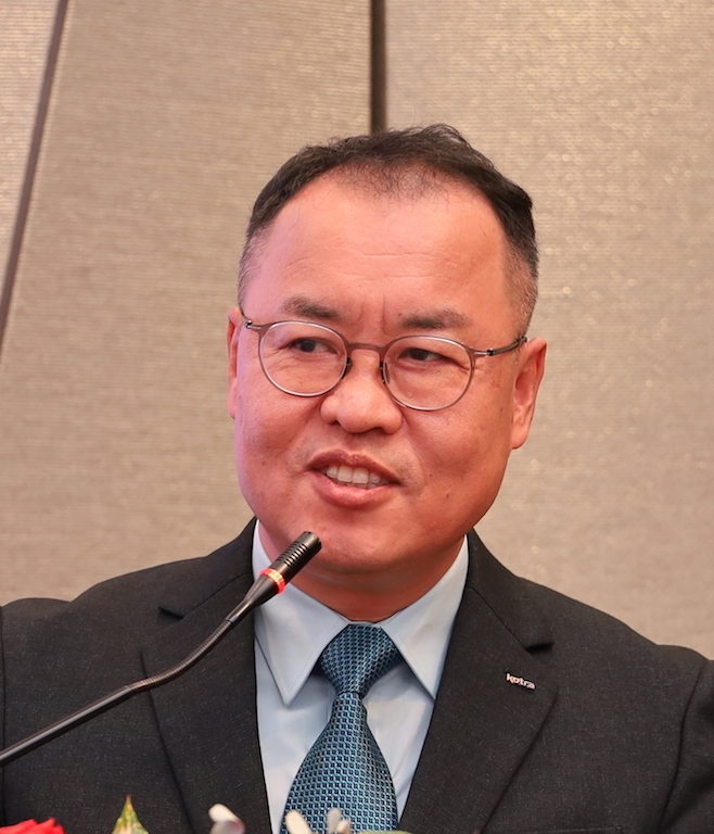 Ông Bok Dug-gyou, Đại diện Cơ quan Xúc tiến Thương mại - Đầu tư Hàn Quốc (KOTRA)