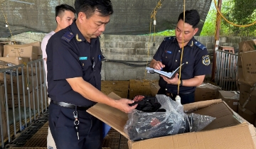 Phát hiện hàng nghìn sản phẩm nghi giả mạo nhãn hiệu nổi tiếng tại các cửa khẩu