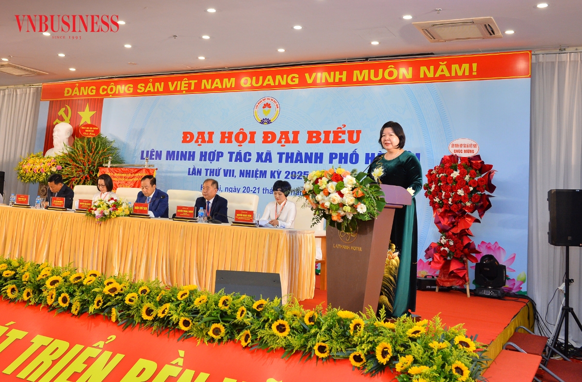 Chủ tịch Liên minh HTX Việt Nam Cao Xuân Thu Vân phát biểu tại Đại hội.