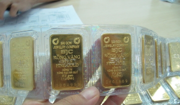 Giá vàng trong nước đồng loạt giảm 400.000 đồng/lượng, riêng SJC “đứng im”