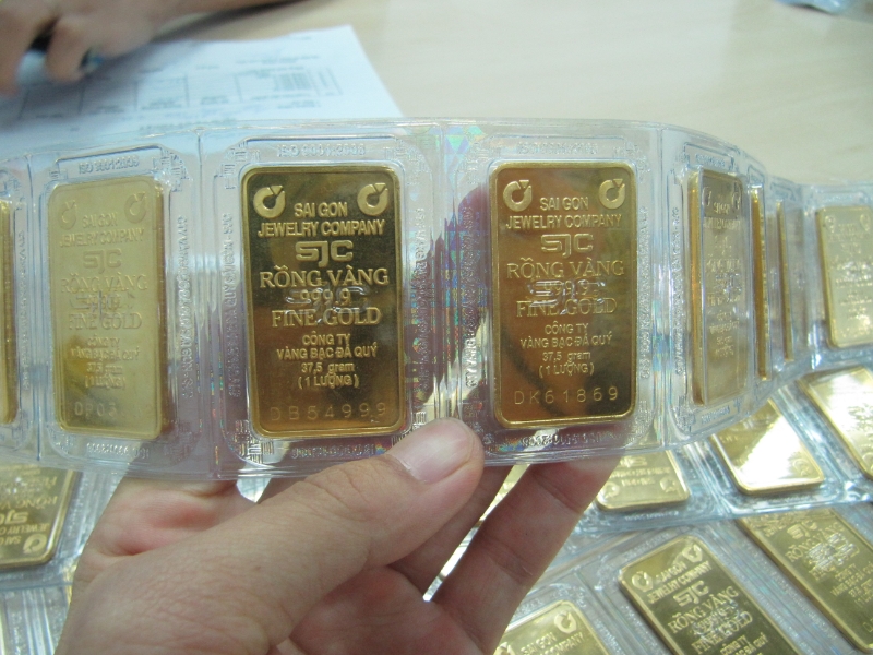 Giá vàng trong nước đồng loạt giảm 400.000 đồng/lượng, riêng SJC “đứng im”