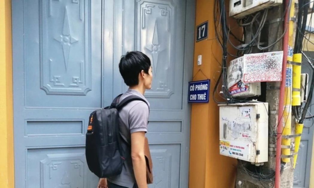 Người thuê trọ lo ngại giá phòng tăng sau khi tiền điện bị kiểm soát chặt hơn.