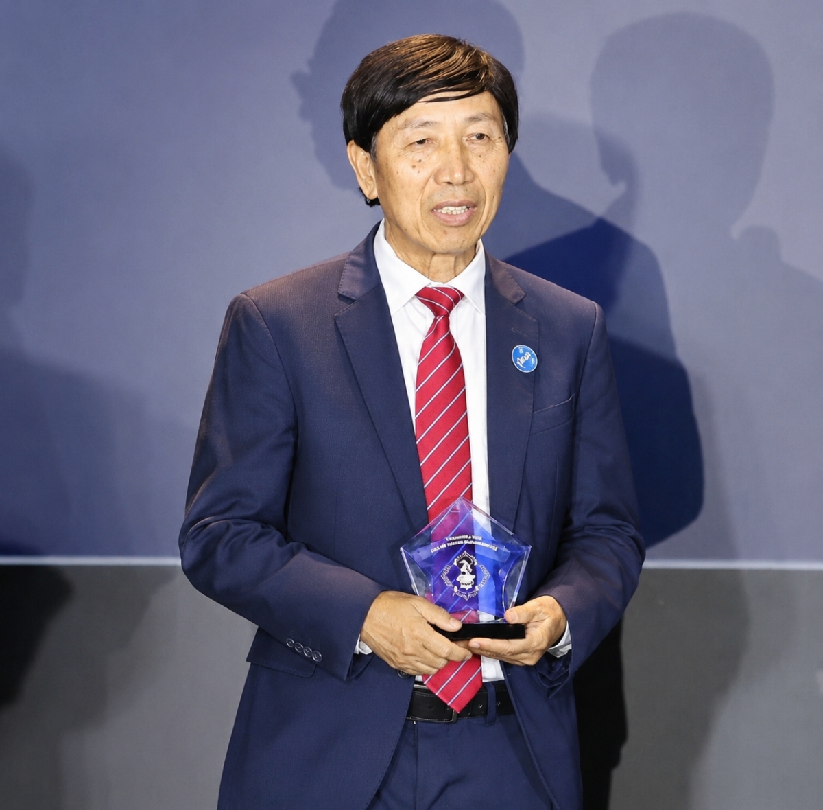 TS. Phan Hữu Thắng