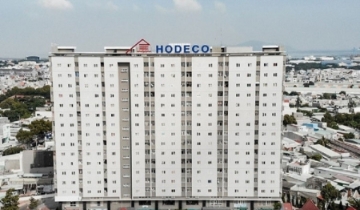 HDC vừa giảm sâu vừa âm dòng tiền, cha con Chủ tịch Hodeco vẫn mạnh tay mua vào