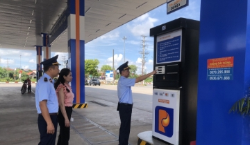 Loạt đầu mối xăng dầu bị phạt gần nửa tỷ đồng