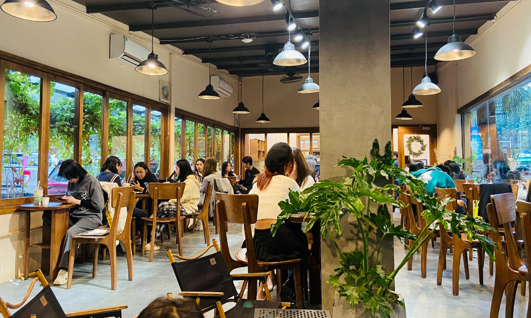 Lượng khách tăng mạnh nhưng doanh thu nhiều quán không cải thiện đáng kể.