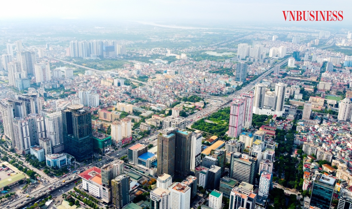 Doanh nghiệp địa ốc vẫn đang chịp sức ép không nhỏ về dòng tiền duy trì hoạt động.
