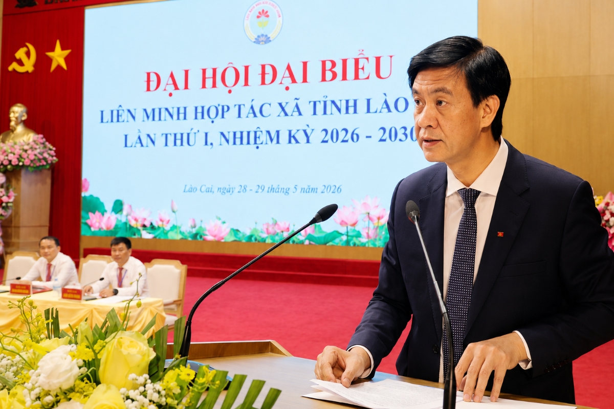 Ông Phan Trung Bá, Phó Chủ tịch UBND tỉnh phát biểu tại đại hội.