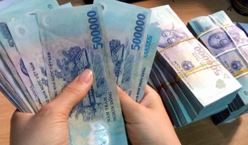 360.000 tỷ đồng “tháo chạy” khỏi ngân hàng, giao dịch tiền mặt đang quay trở lại?