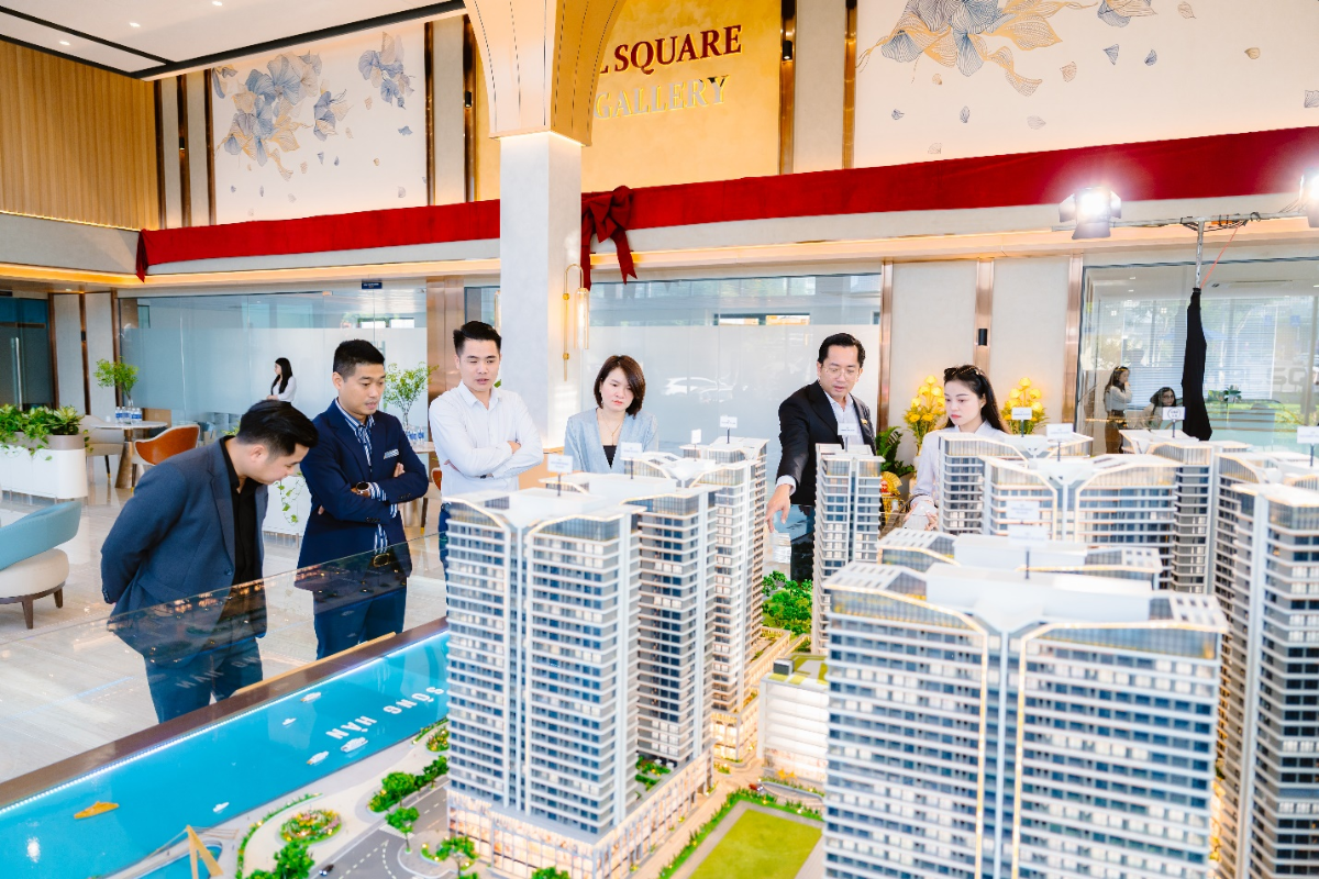 Sales Gallery vừa là nơi tư vấn, vừa mang đến góc nhìn rõ nét về một đại đô thị đa chức năng.