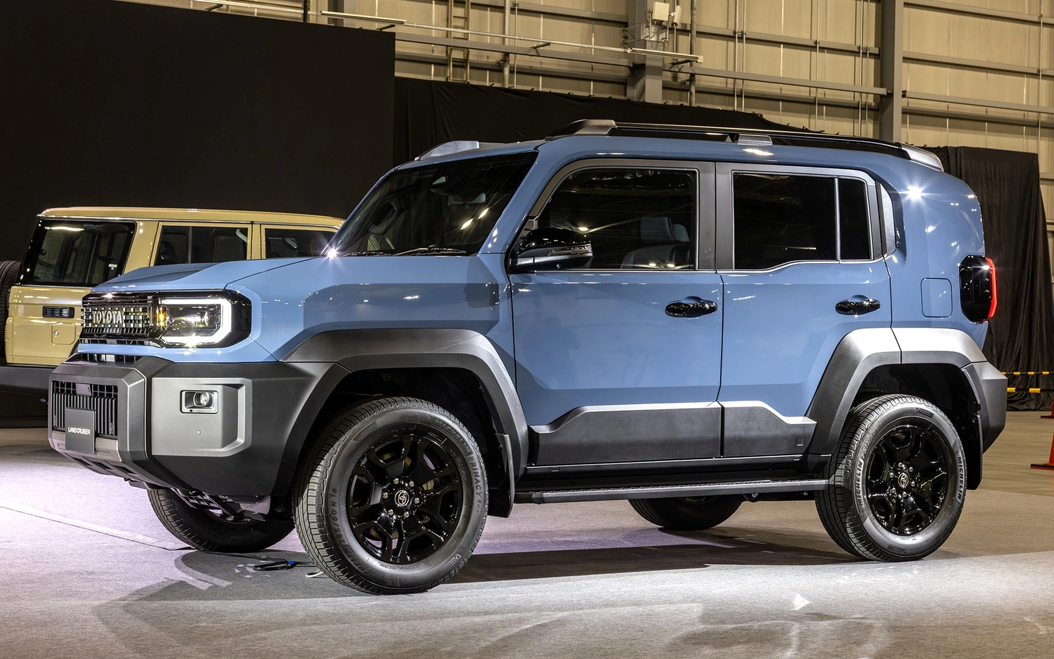 Land Cruiser bản nhỏ “đổ bộ” Việt Nam, thêm lựa chọn SUV địa hình