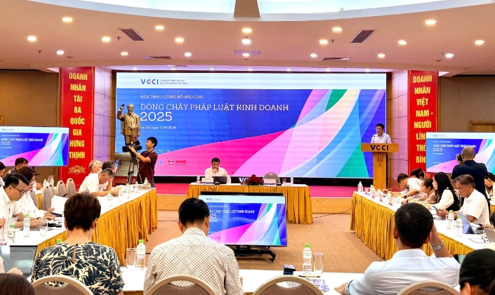 Luật ban hành kỷ lục, vì sao doanh nghiệp vẫn “kêu”?