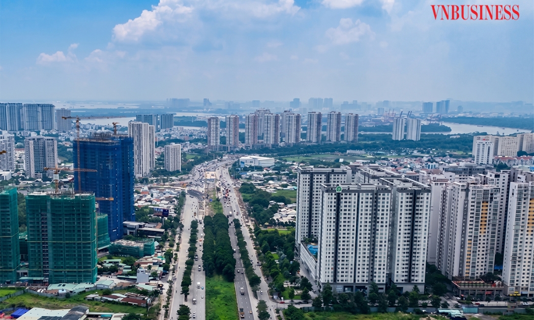 Giá căn hộ trung tâm cao kỷ lục đẩy dòng tiền ra vùng ven