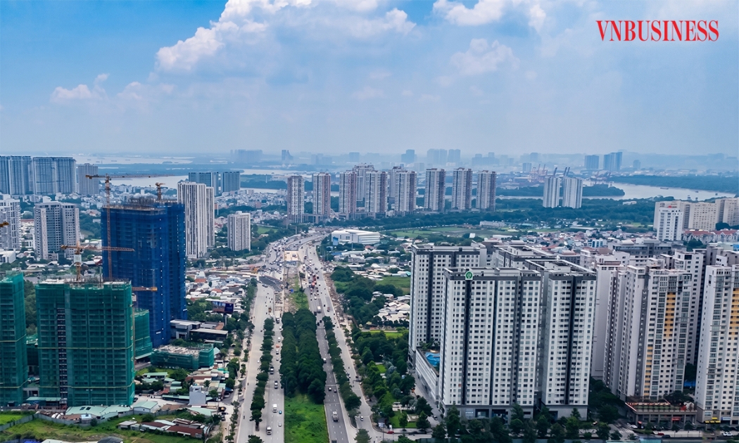 Giá căn hộ trung tâm cao kỷ lục đẩy dòng tiền ra vùng ven
