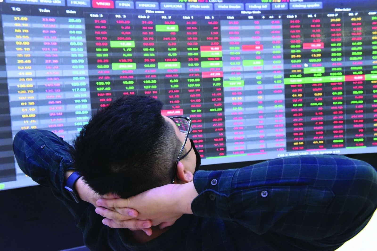 Rủi ro pha loãng: Biến số cần theo dõi sát trong giai đoạn thị trường chứng khoán phân hoá