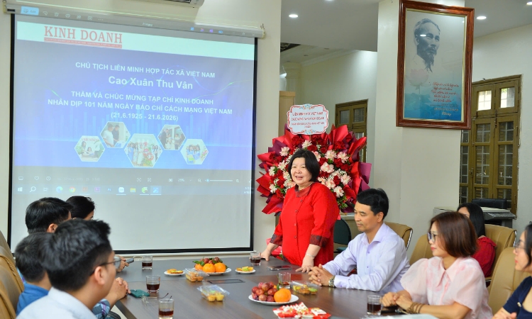 Chủ tịch Liên minh HTX Việt Nam chúc mừng Tạp chí Kinh Doanh nhân Ngày Báo chí Cách mạng Việt Nam