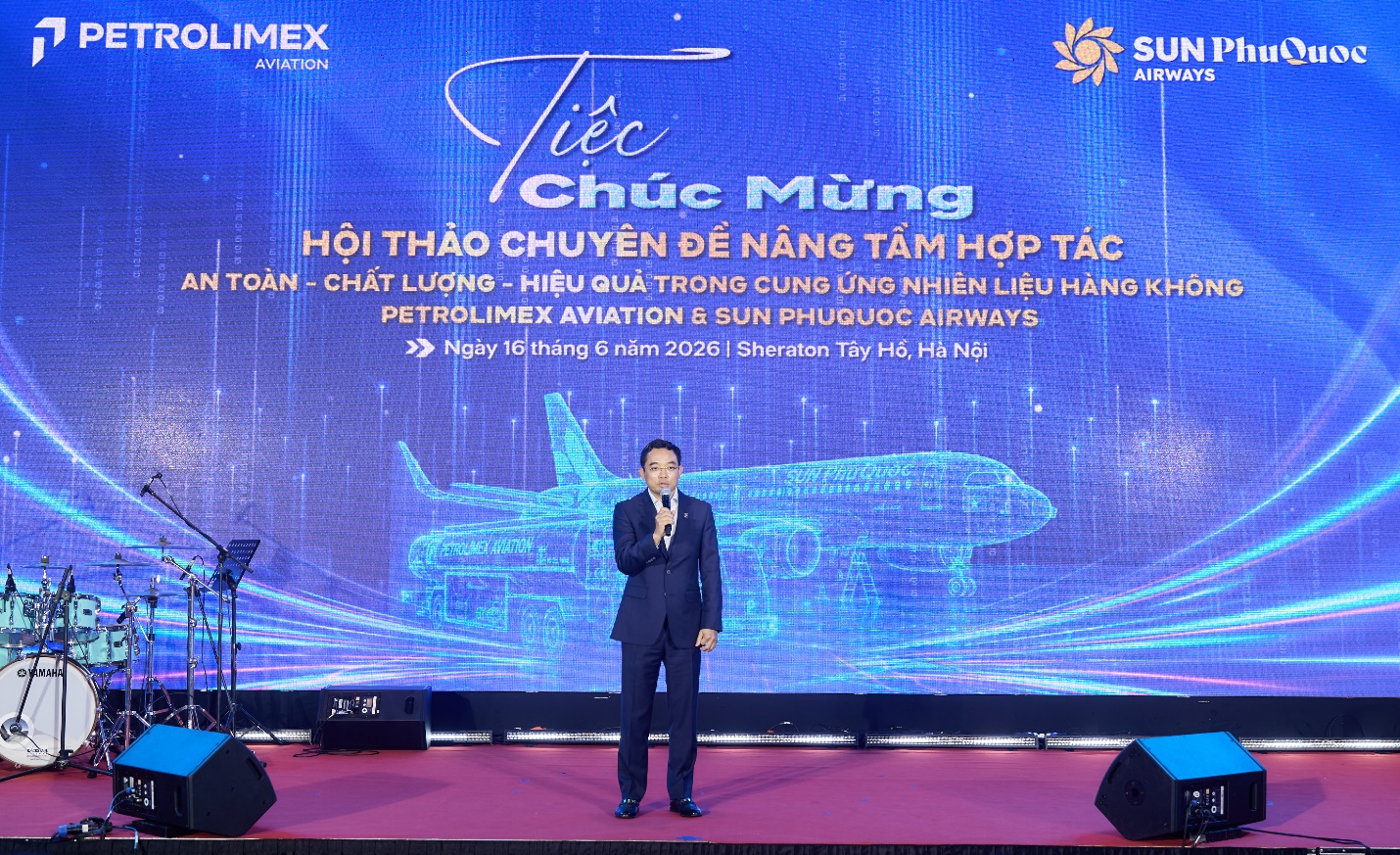Ông Nguyễn Văn Học – Tổng Giám đốc Petrolimex Aviation phát biểu tại hội thảo.