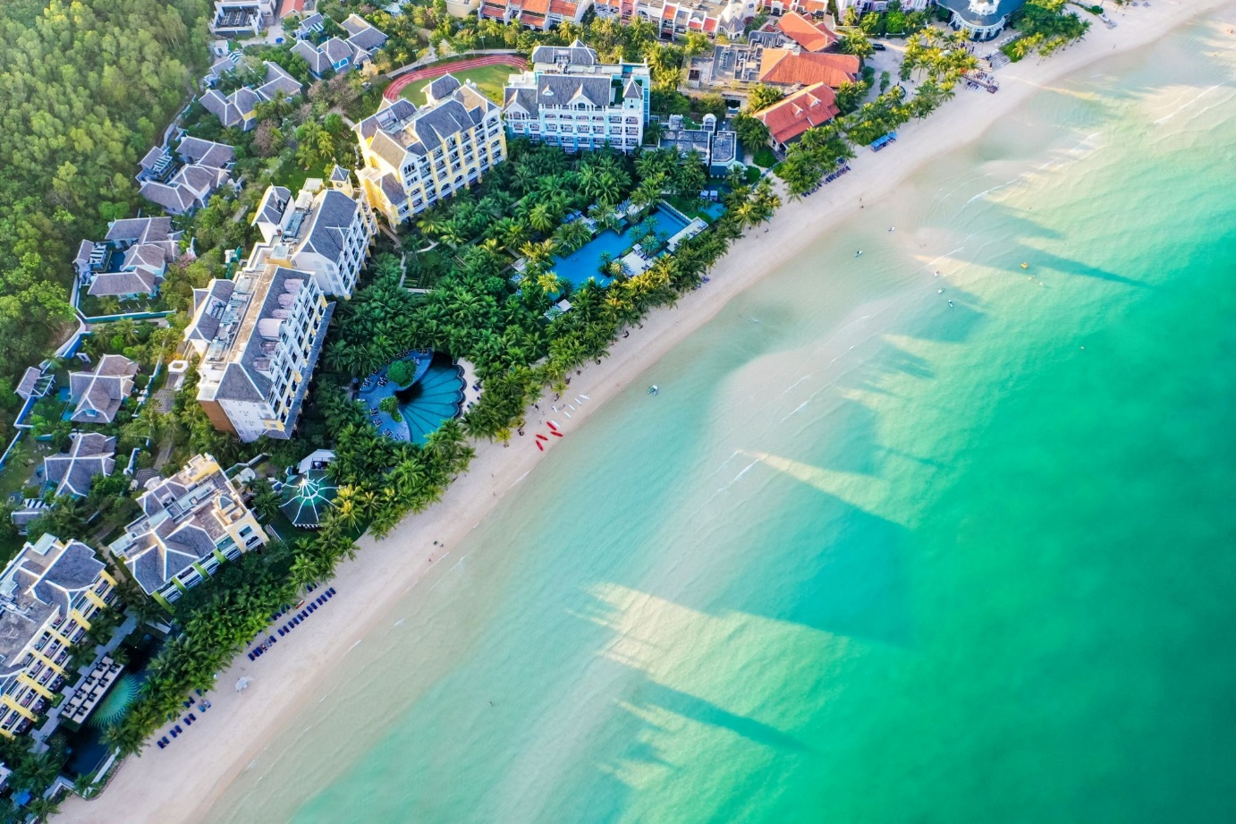 JW Marriott Phu Quoc Emerald Bay Resort cũng được xướng tên trong hạng mục Những khu nghỉ dưỡng biển đảo tốt nhất