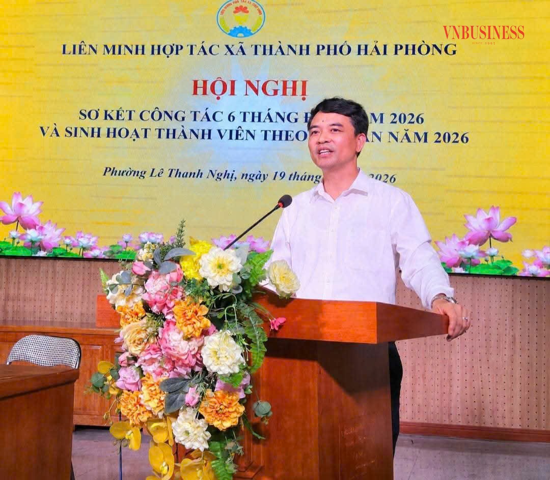 Ông Đinh Hồng Thái -PCT Liên minh HTX Việt Nam dự và chỉ đạo tại hội nghị.