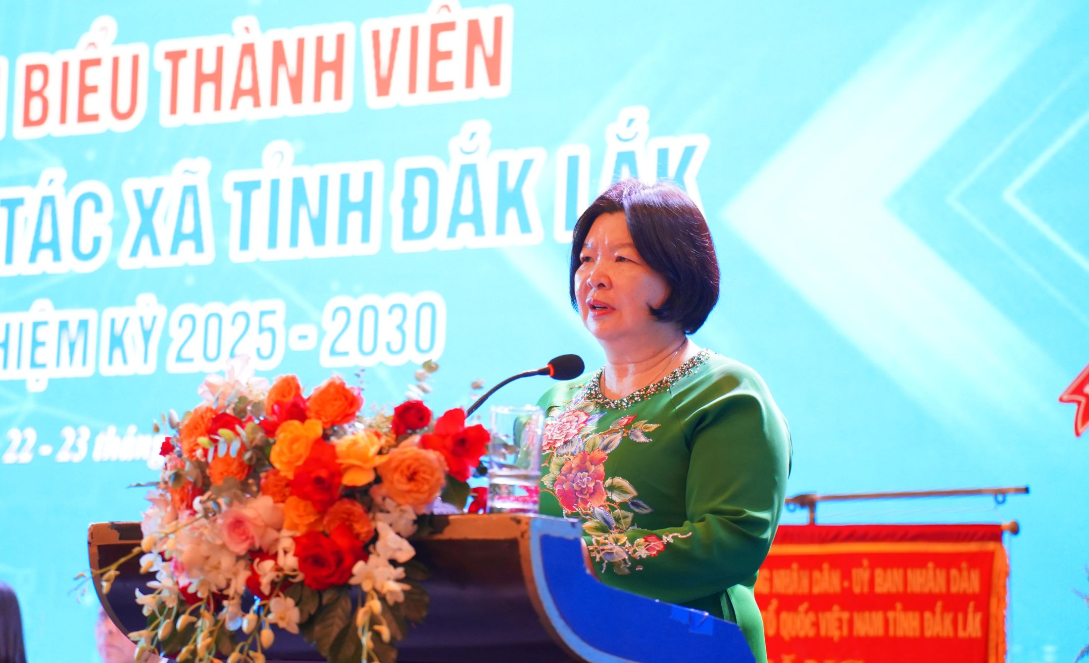 Chủ tịch Liên minh Hợp tác xã Việt Nam﻿ Cao Xuân Thu Vân phát biểu tại đại hội.