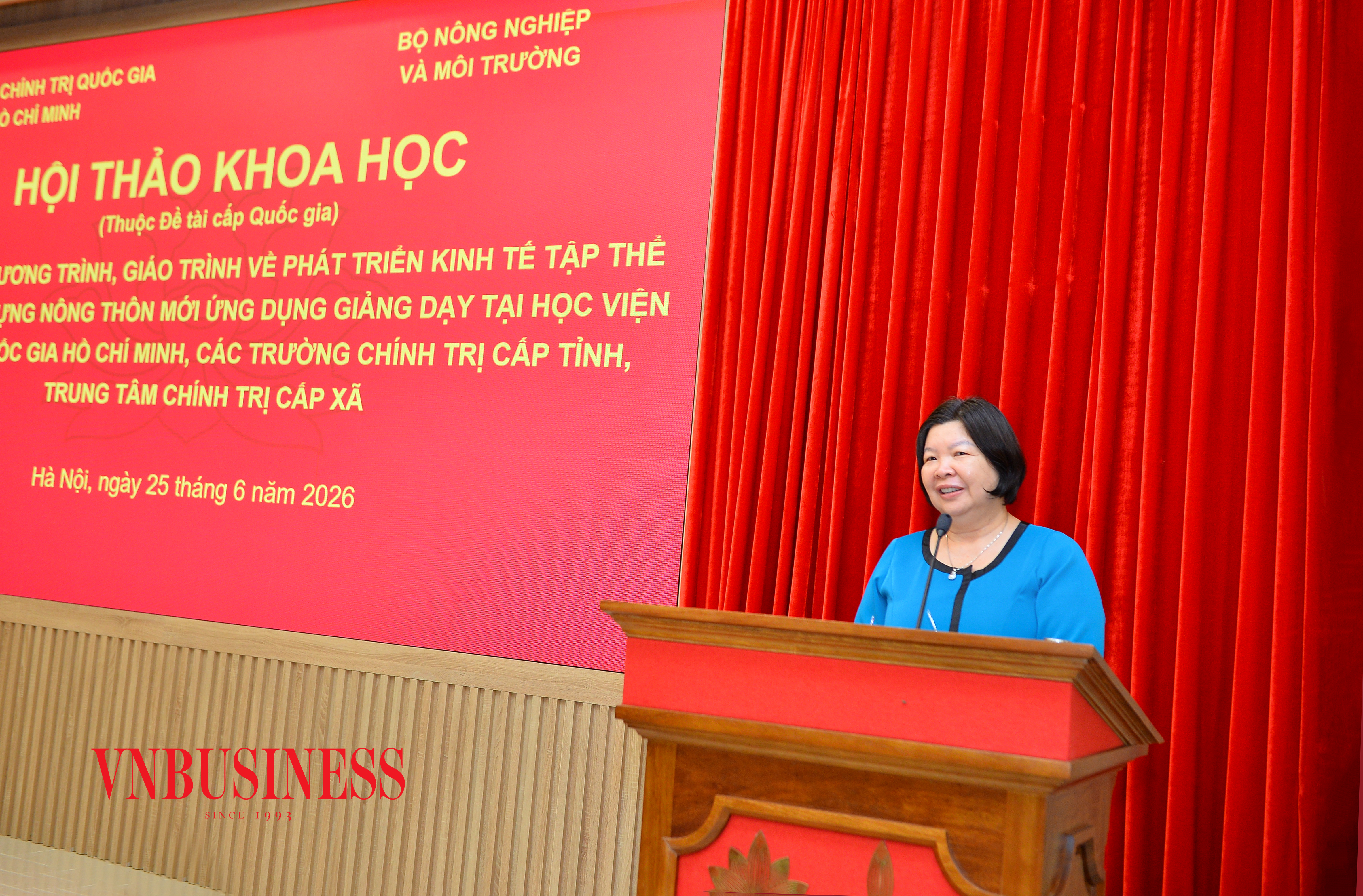 Chủ tịch Liên minh HTX Việt Nam Cao Xuân Thu Vân phát biểu tại Hội thảo.