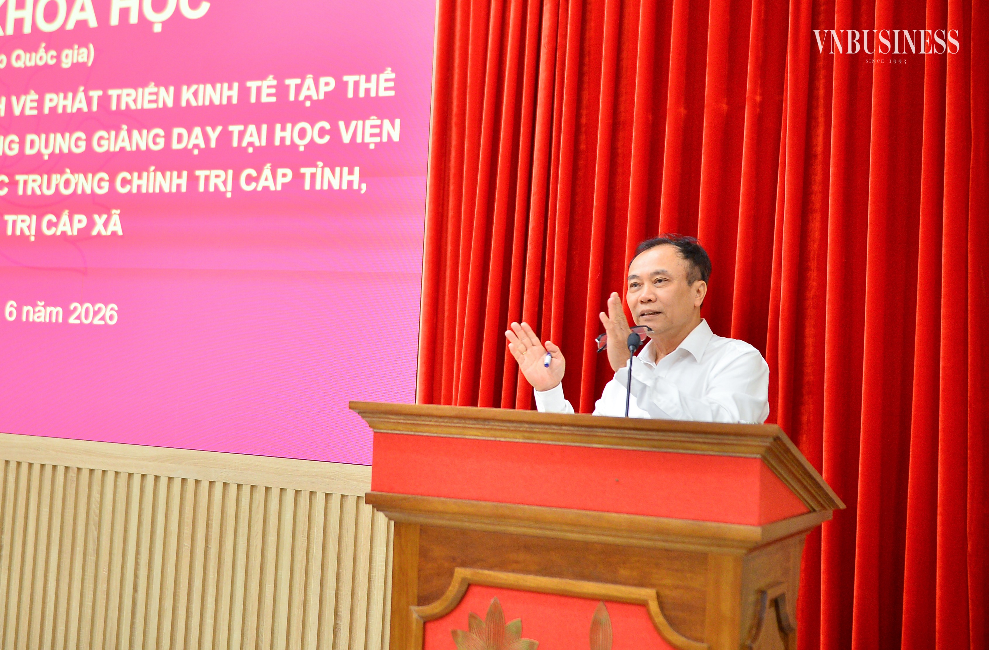 Cục trưởng Cục Kinh tế hợp tác và Phát triển nông thôn Lê Đức Thịnh