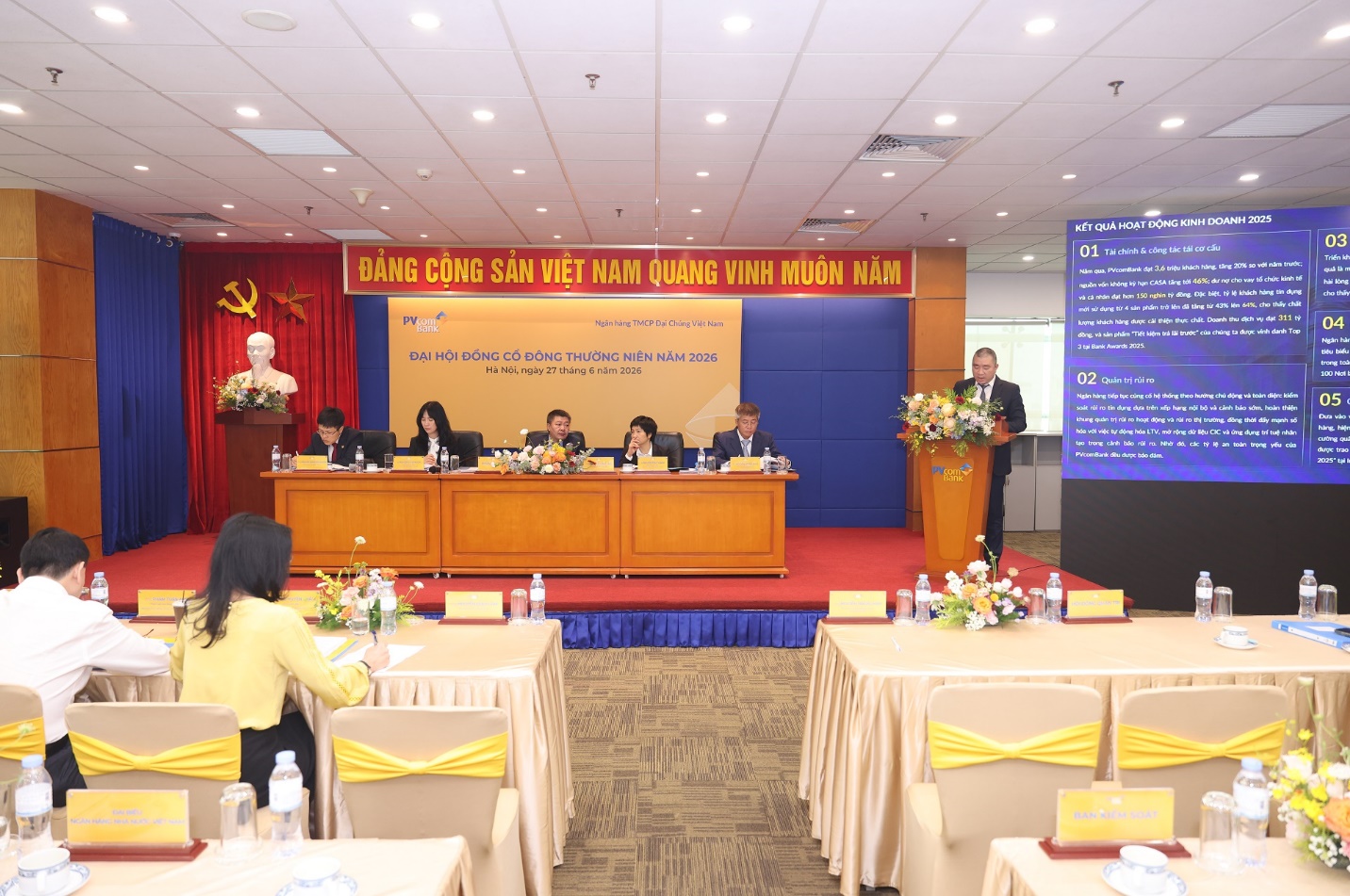 Ông Đặng Thế Hiển - Phó Tổng Giám đốc PVcomBank báo cáo kết quả kinh doanh 2025 và kế hoạch 2026.