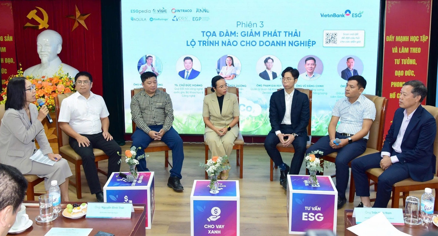 Các chuyên gia tại workshop đã thảo luận các vấn đề xoay quanh cơ hội và thách thức khi doanh nghiệp xây dựng dữ liệu phát thải.