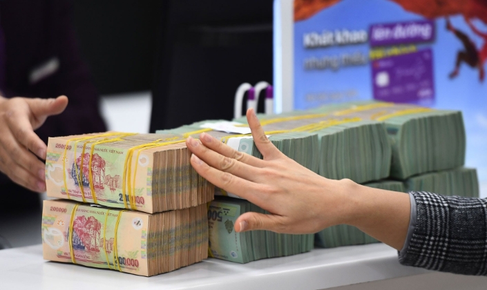 Lãi suất huy động và trái phiếu cùng tăng: Cuộc đua hút vốn có đáng lo?