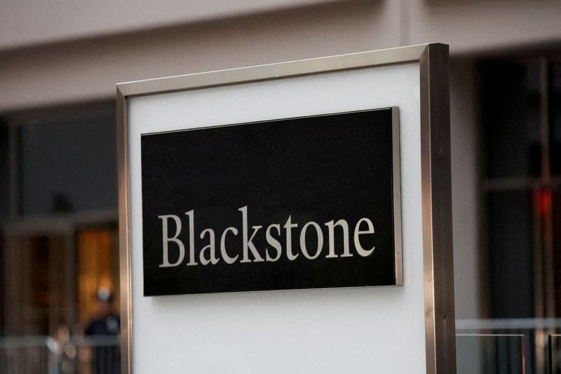Blackstone nằm trong số các nhà đầu tư đang quan tâm mua cổ phần tại MoMo.