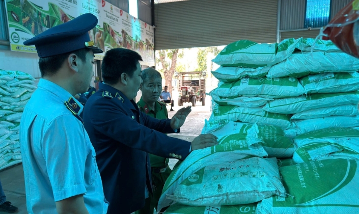 Tình trạng phân bón giả, phân bón kém chất lượng vẫn luôn là vấn đề nhức nhối của ngành phân bón Việt Nam.