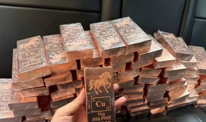 Giá đồng thỏi giảm mạnh sau cơn sốt đầu cơ.