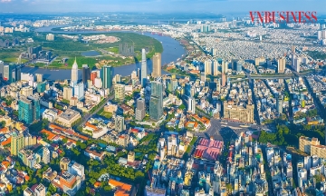 Chủ đầu tư hoãn mở bán, bất động sản đang thừa hàng?