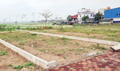 Đất đấu giá hiện ra sao sau thời ‘gây bão’?