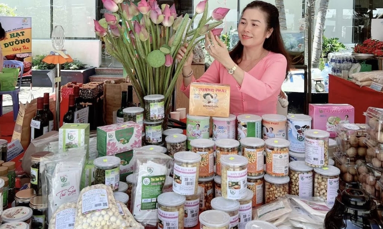 HTX đưa sen Nhơn Trạch lên tầm giá trị bằng sở hữu trí tuệ