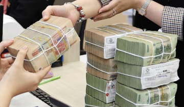 Cú sốc lãi suất, doanh nghiệp bất động sản xoay xở ra sao?