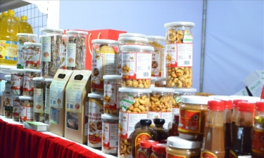 Hơn 100 sản phẩm OCOP từ 3 sao trở lên được đưa vào trưng bày tại Cảng hàng không quốc tế Đà Nẵng.