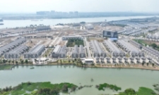 Phân khu đô thị ven sông Aqua Riverside City thuộc tổng thể dự án đại đô thị Aqua City do Công ty Bất động sản Long Hưng Phát làm chủ đầu tư, luôn là tâm điểm được nhiều nhà đầu tư quan tâm và lo lắng khi dự án bị chậm tiến độ nhiều năm.