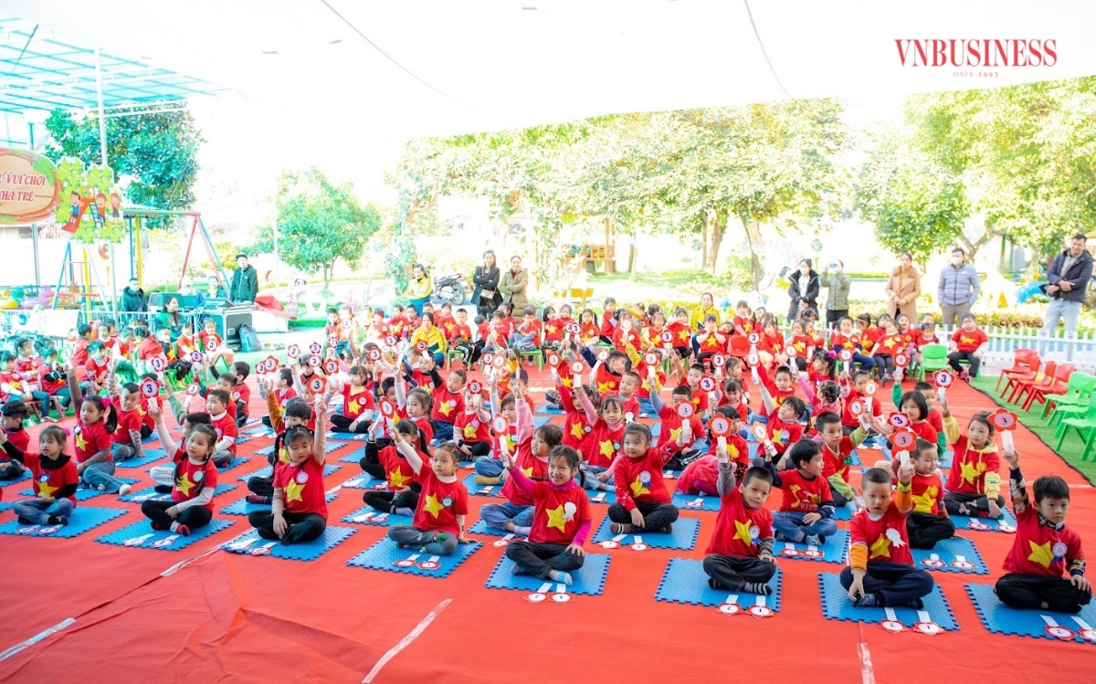 Việc sắp xếp mạng lưới các trường chủ yếu về mặt hành chính, không phải sắp xếp về địa lý.