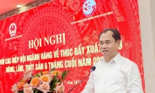 Bộ trưởng Bộ Nông nghiệp và Môi trường Trịnh Việt Hùng