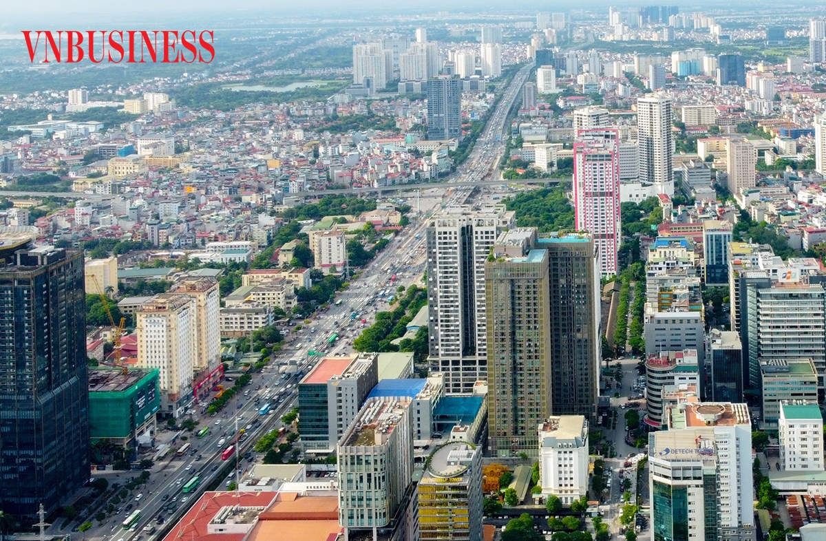 Thanh khoản khó khăn khiến nhiều đại gia địa ốc phải sống nhờ doanh thu tài chính, bán tài sản.