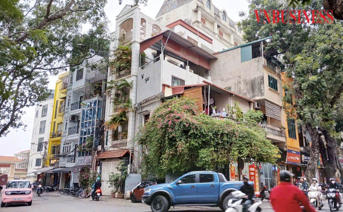 Thanh khoản nhà đất thổ cư Hà Nội đang khá ì ạch vì lo ngại của nhà đầu tư.