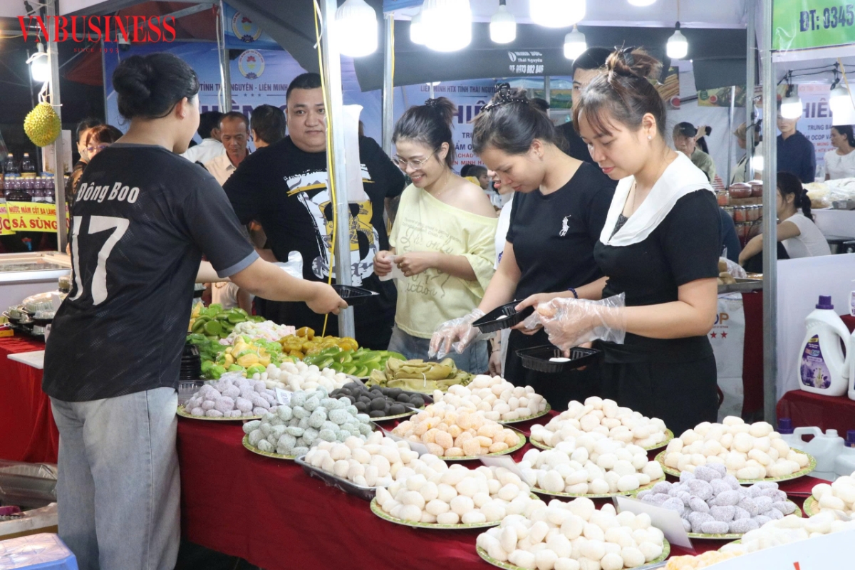 Phiên chợ được kỳ vọng sẽ tạo không gian quảng bá sản phẩm, kết nối giao thương và mở rộng thị trường tiêu thụ cho khu vực kinh tế tập thể.