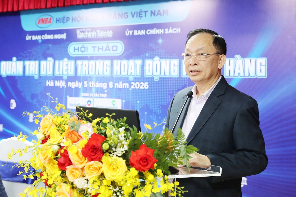 Ông Đào Minh Tú nhấn mạnh cuộc đua ngân hàng số hiện nay thực chất là cuộc đua về chất lượng dữ liệu, năng lực quản trị toàn diện và niềm tin số từ khách hàng.